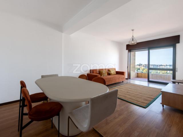 Zome Portugal Apartamento T3+3 para Arrendar em Praceta Alferes Pereira ZMPT594142
