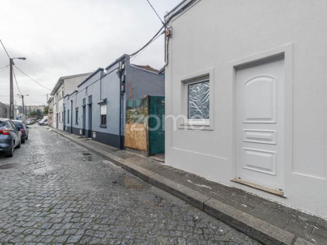 Zome Portugal Arrendamento T0 Picoutos, S. Mamede Infesta, Matosinhos ZMPT591367