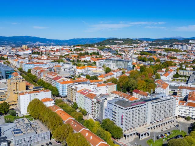 Zome Portugal T3 para Arrendamento no Centro de Braga c/ 154m Avenida da Liberdade ZMPT593652
