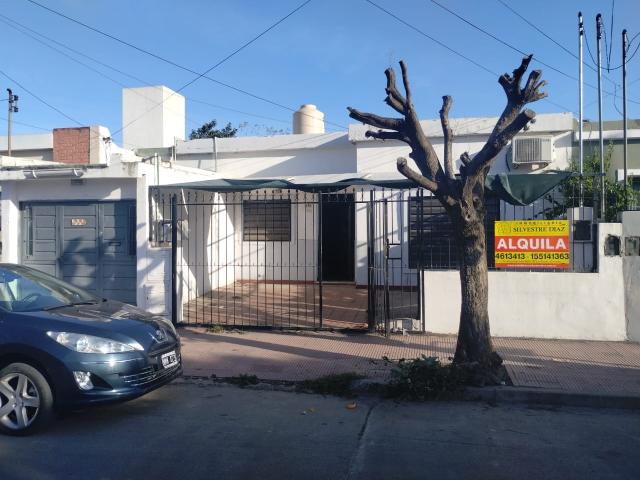 ZONA BARRIO LAS FLORES CASA 2 DORMITORIOS EN ALQUILER