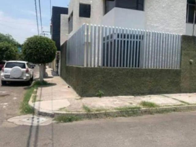 ZONA DE ORO 1 CASA EN VENTA CELAYA