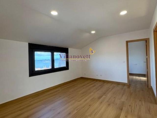 ZONA DE SAMPAYO, MAGNÍFICO PISO REFORMADO DE 3 DORMITORIOS, SIN AMUEBLAR, VISTAS A LA RÍA