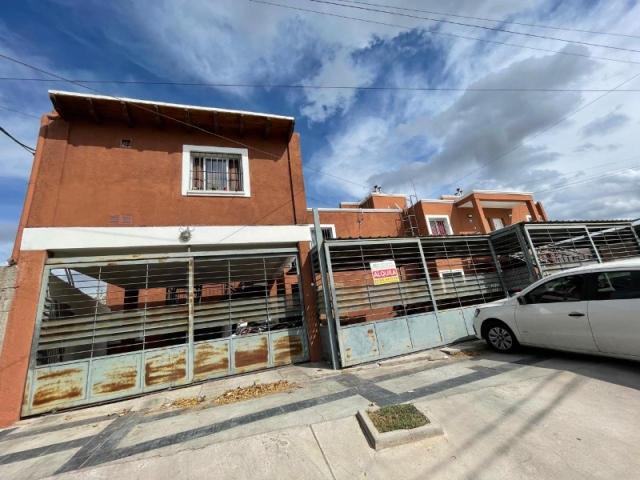 Zona Frente A Hiper Libertad, Planta Alta,estar Comedor,coc, 1 Dorm, Cochera$400.000. Tel. 2646296308 2645641149