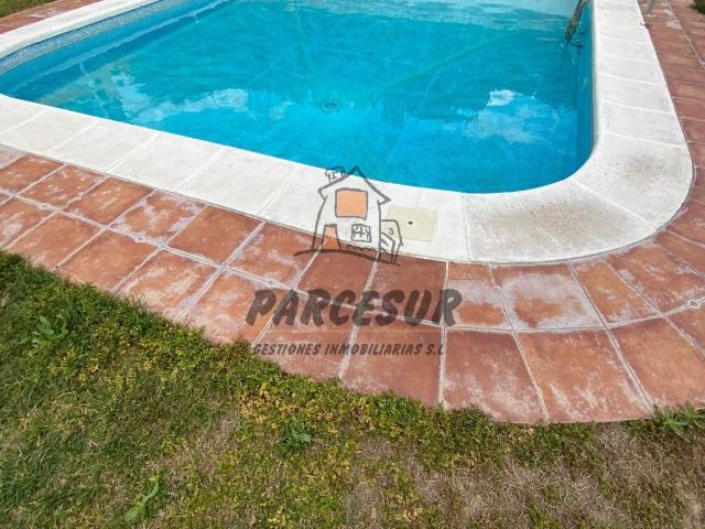 ZONA INJERTAL DE LAS CUEVAS Parcela con gran casa y piscina