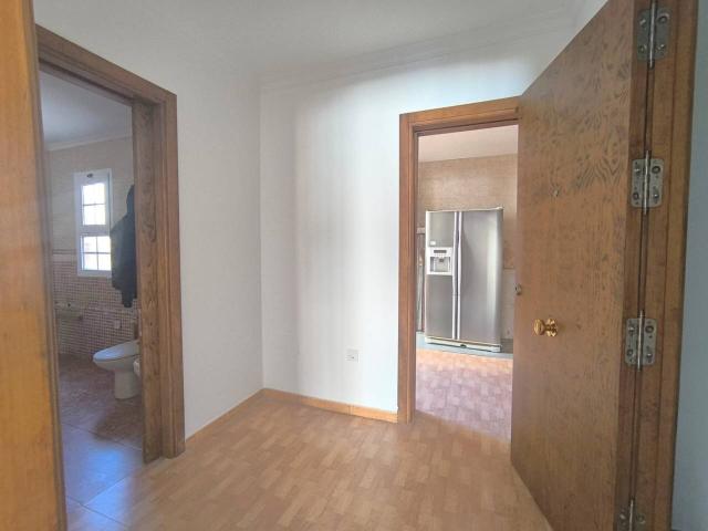 ZONA INSTITUTOS – AMPLIA VIVIENDA SOBRE LOCAL EN ROQUETAS DE MAR | 209.900 €
