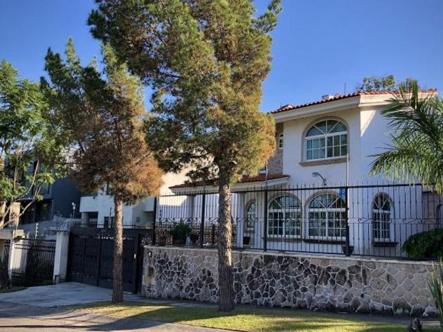 Casa en Venta, Fracc. Bugambilias, Zapopan, Jalisco