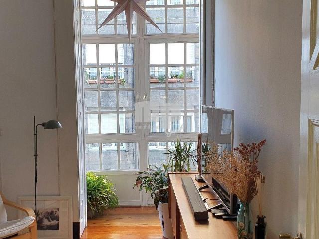 Zona Plaza De Compostela Descubre este espectacular piso de. 144m² Vigo