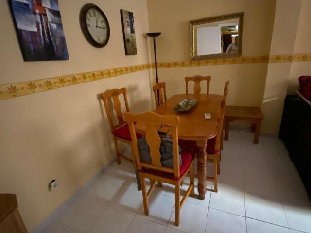 Zona Sur Porvenir, junto al Tiro de Linea. Estupendo piso reformado y amueblado de 3 habitaciones