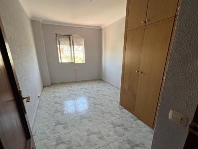 Zona Sur Reina Mercedes. Excelente vivienda reformada y amueblada de 3 habitaciones se alquila. Estu