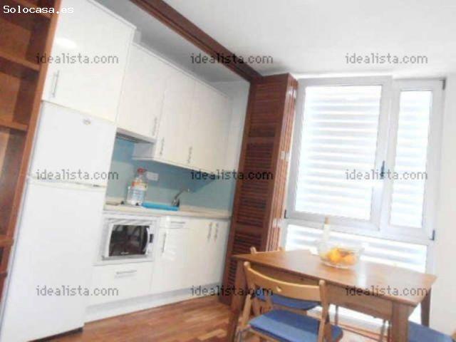 Zona Triana. Alquiler larga temporta de Apartamento con dormitorio independiente. Amueblado