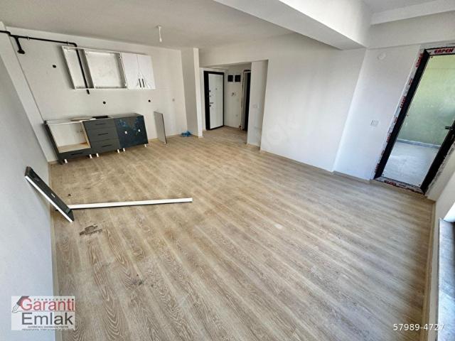 ZONGULDAK GARANTİ EMLAK'TAN MAVİ YEŞİL PANORAMA'DA DENİZ MANZARALI VE BALKONLU 1+1 SATILIK DAİRE