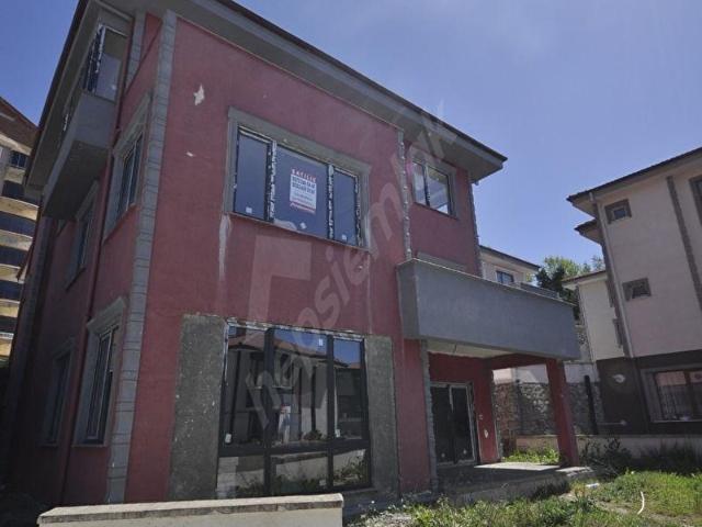 ZONGULDAK KOZLUDA MUHTEŞEM DENİZ MANZARALI SATILIK TRİPLEKS VİLLA
