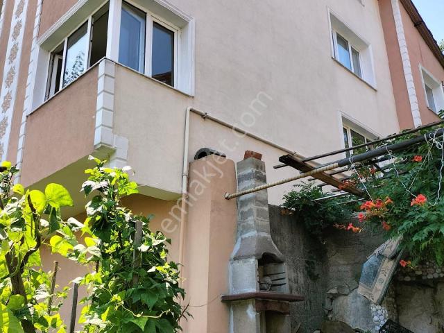 Zonguldak Merkez Yeşil Mahallesinde Kiralık 2+1 Daire