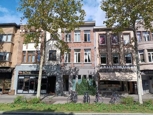 Zonnig en ruim 2 slpk app met terras