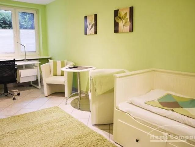 Zooviertel, nice flat, in ground floor of a mansion