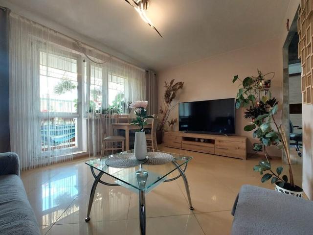 Zobacz>>>Wyjątkowe 3 pokoje na Piaskach 59 m²