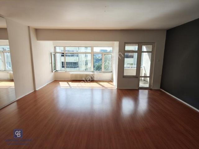 Zorlu Center Yanı Birkent Sitesi'nde Ferah 3+1 Satılık Daire