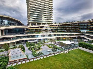 Zorlu Center'da Satılık 179 M2 Balkonlu 2+1 Fırsat Daire