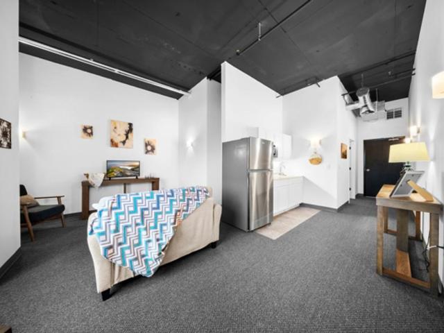 Zorn Ave 1 Bedroom Apartment for Rent at 1031 Zorn Ave, Louisville, KY 40207