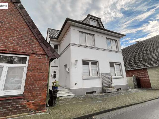Zwangsversteigerung in Cuxhaven Altenbruch – viel Platz, Werkstatt und großes Grundstück