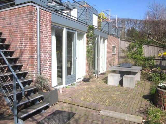 Zwethkade Zuid, Den Hoorn