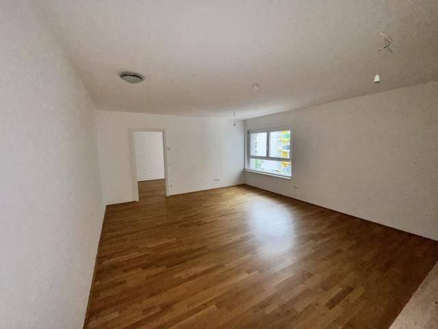 Zwei Monate mietfrei Zweizimmerwohnung mit Loggia und Lift am Eggenberger Guertel in Graz