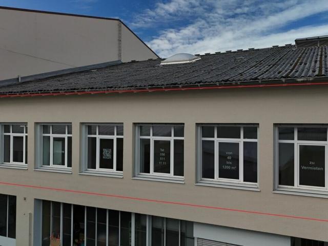 Zwei attraktive Mietobjekte für Büro, Atelier und Gewerbe
