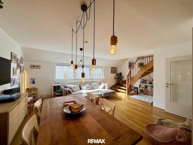 ZWEI EBENEN, EIN ZUHAUSE – Wohnen in Toplage mit Dachterrasse & TG Platz
