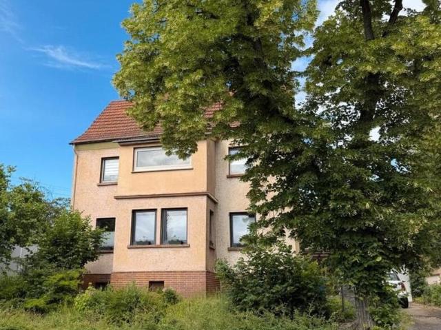 Zwei Familienhaus Mehrgenerationenhaus mit großem Garten