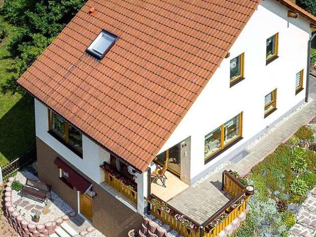 Zwei Häuser auf einem Grundstück – Vielseitigkeit, Platz und Potenzial