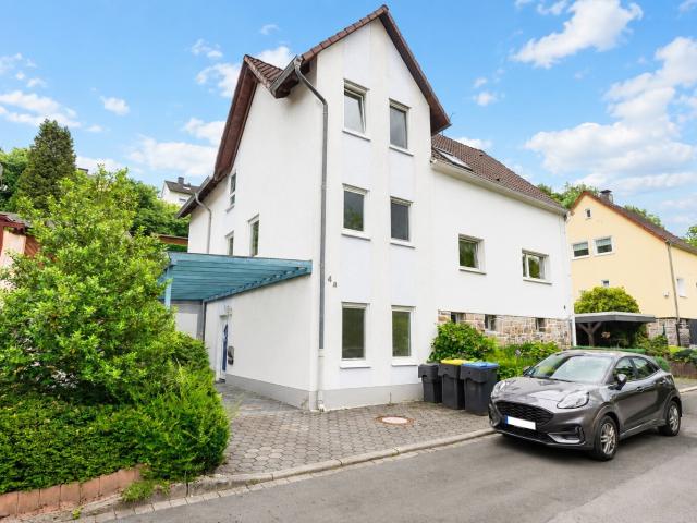 Zwei Häuser bieten zahlreiche Möglichkeiten, eingebettet in ruhiger Lage von Iserlohn Lössel