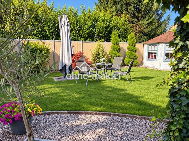 ZWEI HÄUSER – EIN ZUHAUSE! Ca. 290 m² Wohnfläche + 3 Garagen – PROVISIONSFREI!