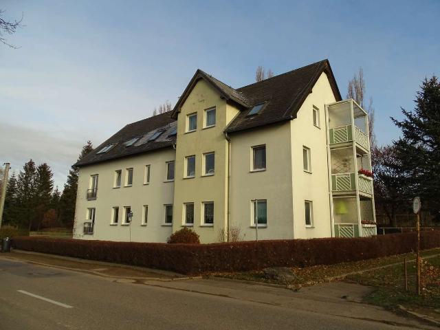 Zwei Raum Wohnung mit Balkon und Blick zur Augustusburg