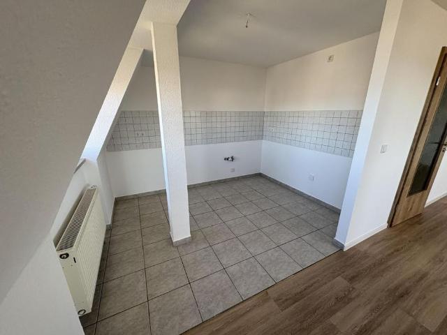 Zwei Raum Wohnung mit Tageslichtbad in Zwickau