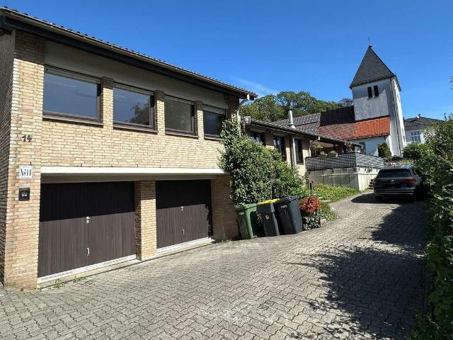 Zwei schöne Einfamilienhäuser in ruhiger Wohnlage von Halver Ehringhausen