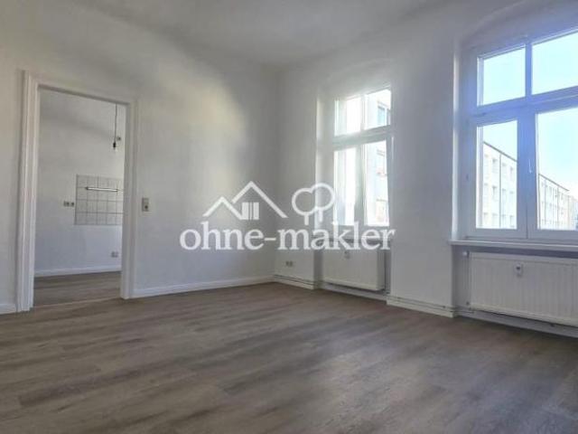 Zwei schöne sanierte 1 Zimmerwohnung im 2 OG / 3OG frei