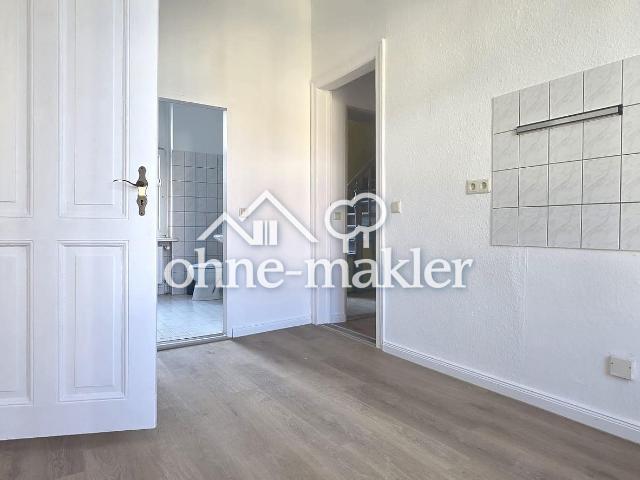 Zwei schöne sanierte 1 Zimmerwohnung im 2 OG / 3OG frei