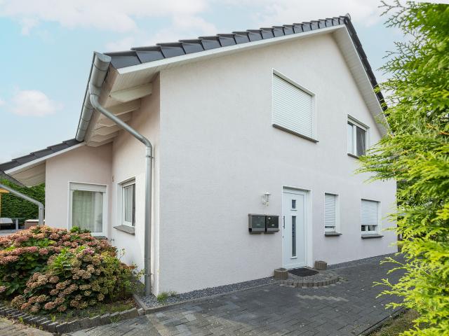 Zwei unter einem Dach Einfamilienhaus mit Einliegerwohnung in Lübbecke