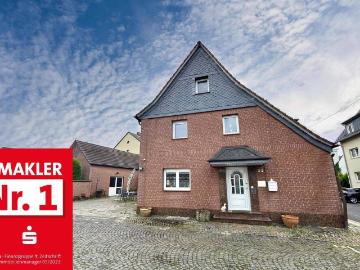 Zwei Wohnhäuser mit Gewerbe, großem Lager und 4 Garagen in Leverkusen Bürrig