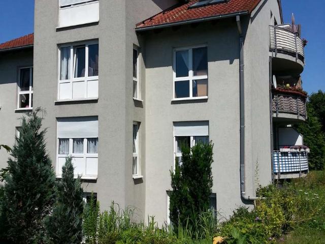 Zwei Zimmer Wohnung mit Terrasse und Gartennutzung