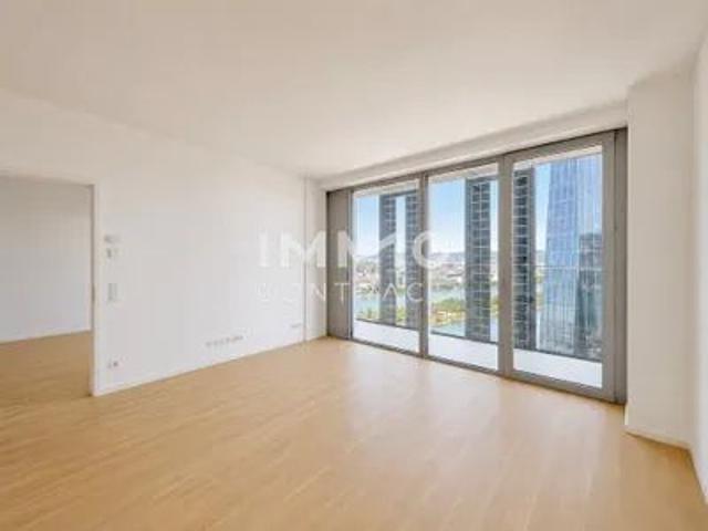 Zwei Zimmer Wohnung mit Westausrichtung im DC Tower 2
