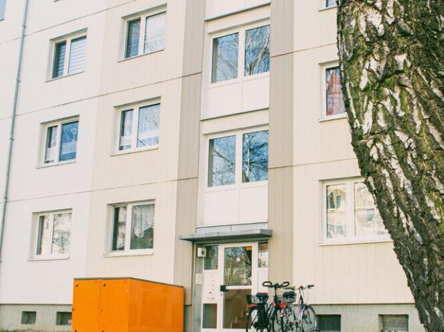 Zwei Zimmer Wohnung im ersten OG!