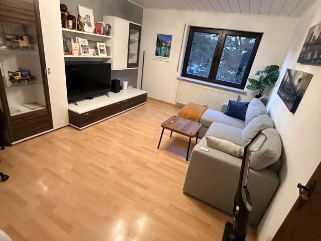 Zwei Zimmer Wohnung in Wallstadt, direkt am Feld