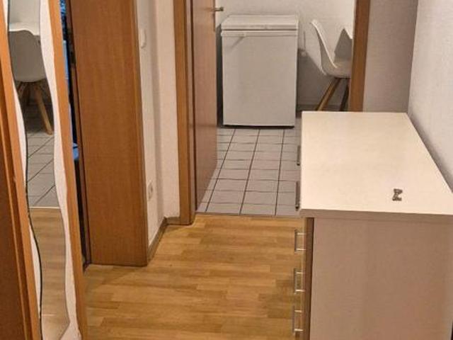 Zwei Zimmer EG Wohnung in 01159 Dresden zu vermieten