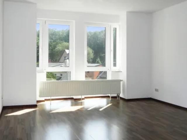 Zwei Zimmer in Richtung Pohlitz