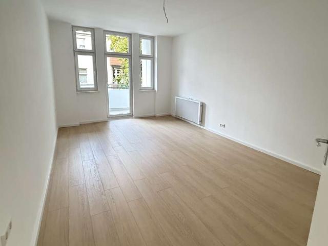 Zwei Zimmer in Spandau: Helle Wohnung mit Balkon