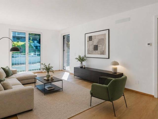 ZWEI Zimmer mit BALKON + GRÜN & RUHIG