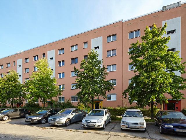 Zwei Zimmer mit Balkon und Tageslichtküche ab sofort