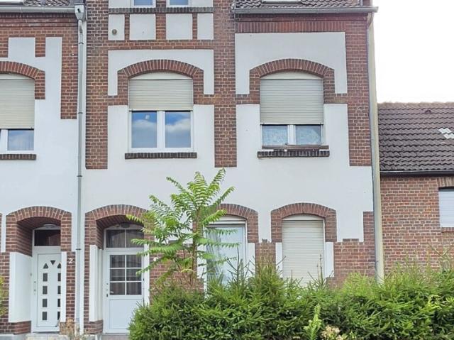 Zweifamilien Reihenhaus mit Anbau zur Selbstnutzung oder als Kapitalanlage, zentral in Viersen
