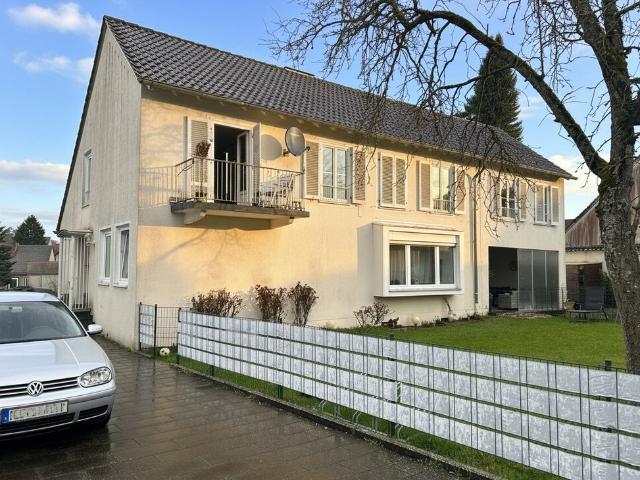 Zweifamilien Wohnhaus in der Clara Simon Gartensiedlung zentrale und ruhige Lage